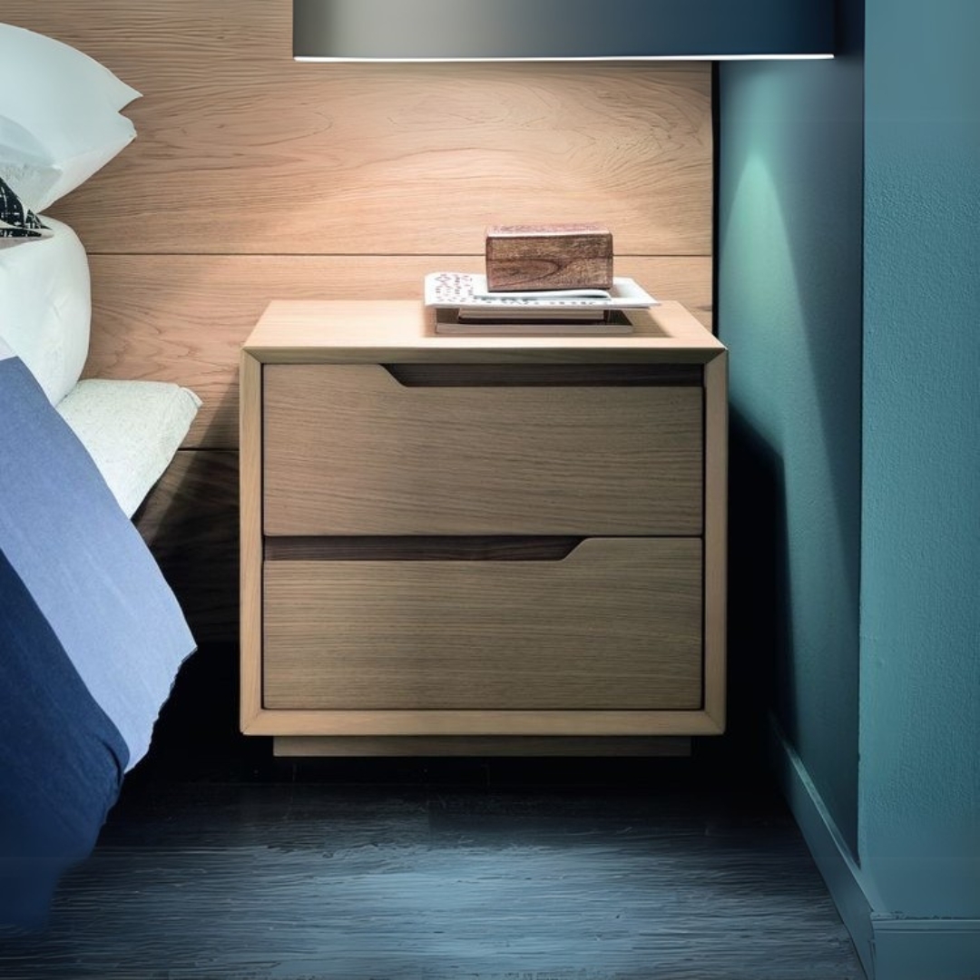 Compact Commode – Wooden, 40x40cm