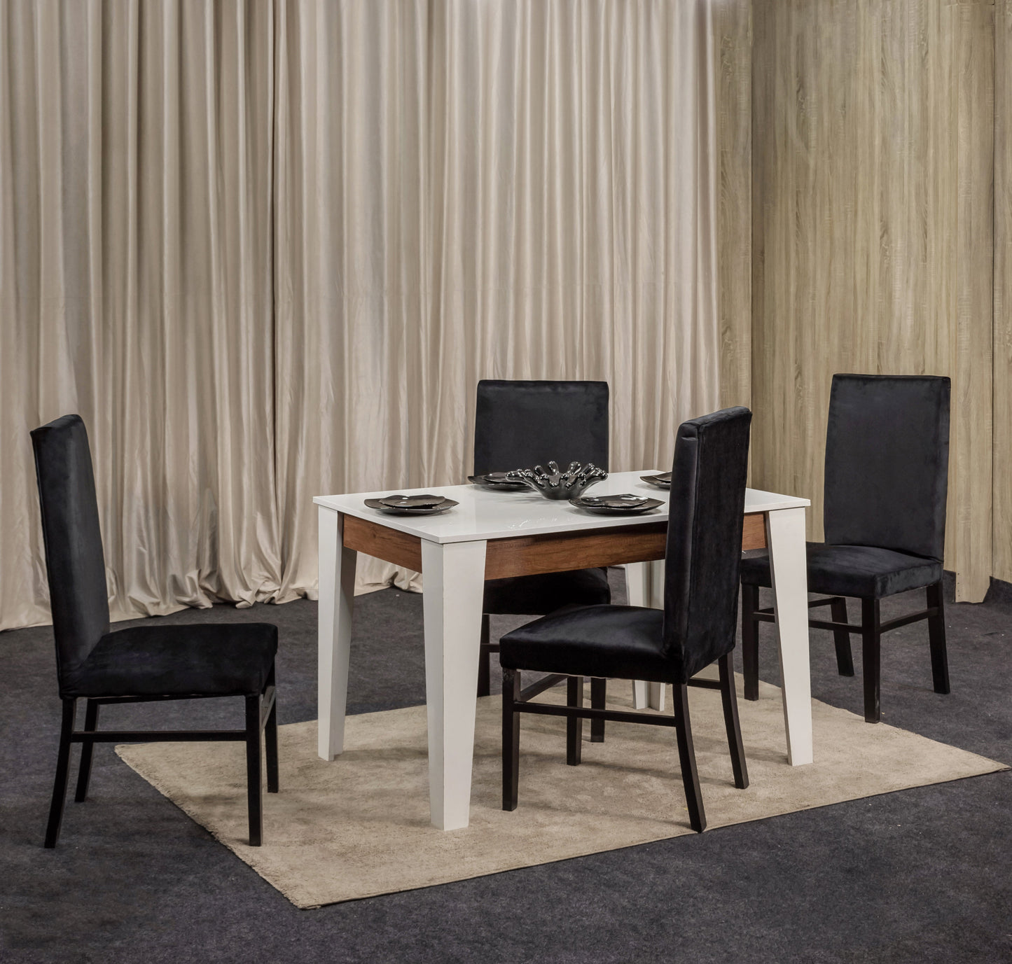 4-Seater Dining Table – Velvet Chairs, 140x80cm