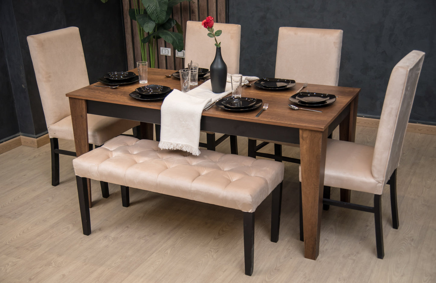 4-Seater Dining Table – Velvet Chairs, 160x80cm