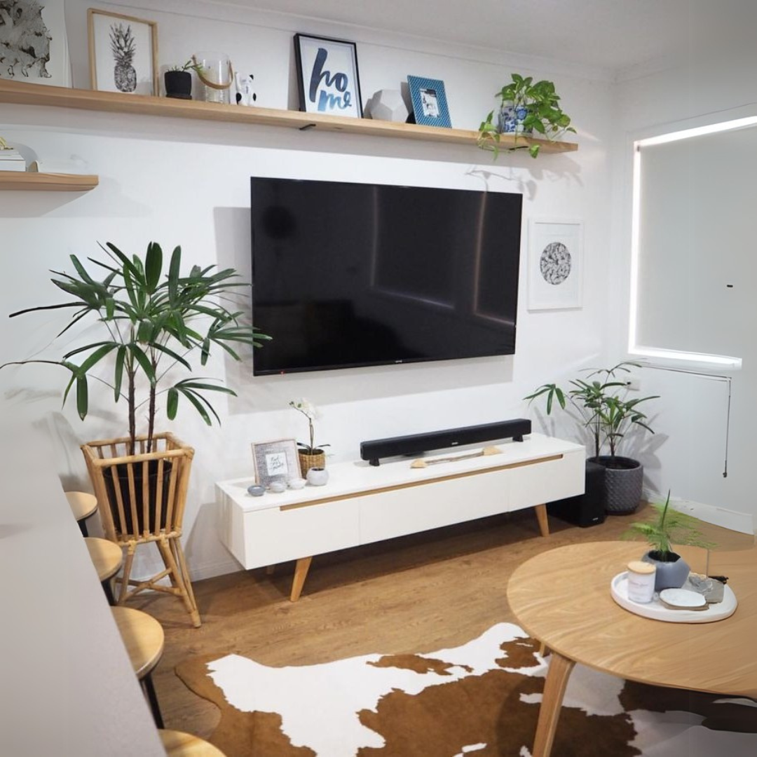 TV Unit – White & Wooden, 160x40cm