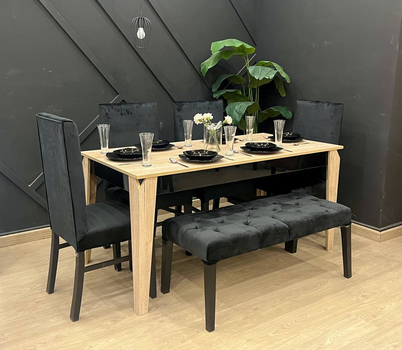 4-Seater Dining Table – Velvet Chairs, 160x80cm